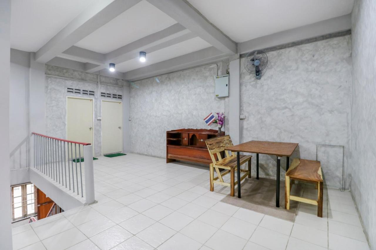 Oyo 950 Casa De Takumi Hotel